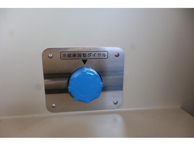 アルファード 3.5ロイヤルラウンジSP フルパーテーション 24インチ後席ディスプレイ JBLプレミアムサウンド リラクゼーションシステム エクストラキャビネット 冷蔵庫 置くだけ充電 調光ウインドゥ モデリスタフルエアロ(49枚目)