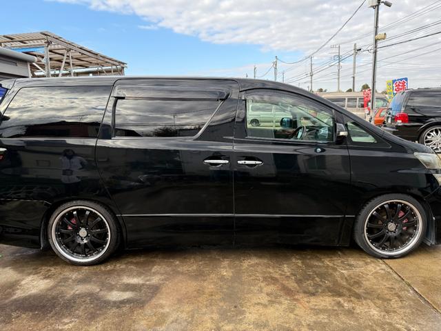 ヴェルファイア ２．４Ｚ　プラチナセレクションＩＩ　社外エアロ・フォグ・テールランプ・車高調・社外２０インチアルミ・パワーバックドア・シートカバー・ナビ・バックカメラ・クルーズコントロール・ＥＴＣ・両側パワースライドドア・アルパインリアモニター（6枚目）