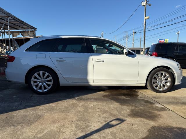 AUDI A4 AVANT 2.0 TFSI QUATTRO