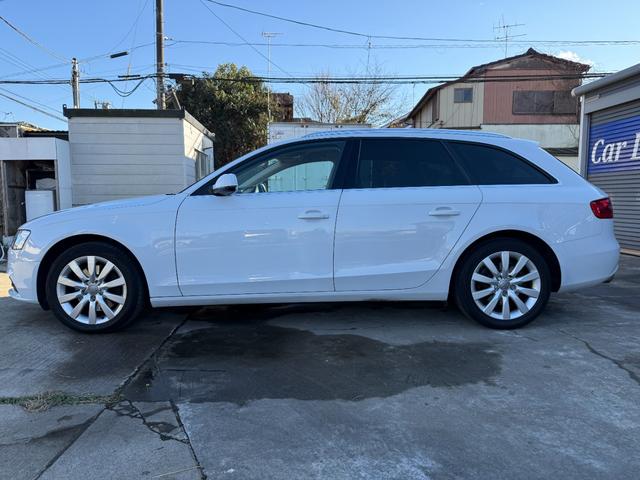 AUDI A4 AVANT 2.0 TFSI QUATTRO