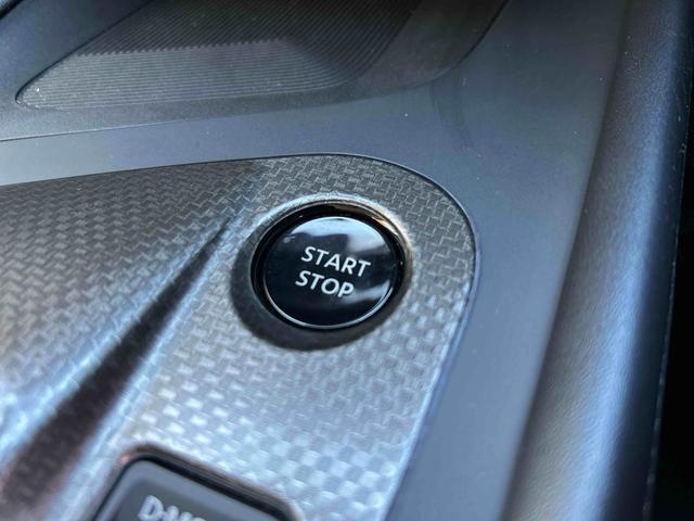 ノート Ｘ　ＦＯＵＲ　保証　新車保証・まごころ保証　１年間・走行距離無制限付き（11枚目）