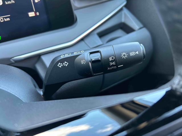 ノート Ｘ　ＦＯＵＲ　保証　新車保証・まごころ保証　１年間・走行距離無制限付き（27枚目）