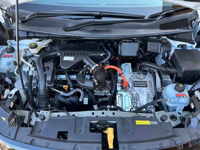 ノート Ｘ　ＦＯＵＲ　保証　新車保証・まごころ保証　１年間・走行距離無制限付き（43枚目）