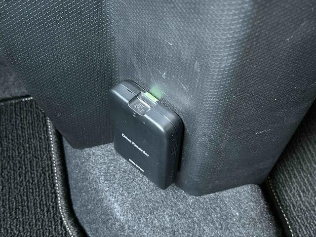 タント カスタムＲＳセレクション　ナビ　ＥＴＣ　ドラレコ　保証　まごころ保証　１年間・走行距離無制限付き　純正９インチナビ　ＥＴＣ車載器　ドライブレコーダー　キーフリーシステム　パノラマモニター　ＬＥＤヘッドランプ　両側電動スライドドア　シートバックテーブル（9枚目）