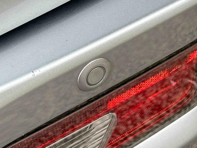 ハイゼットカーゴ デラックス　ＥＴＣ車載器　リヤベンチシート　保証　まごころ保証　１年間・走行距離無制限付き　リヤベンチシート　前席パワーウインドウ　キーレスエントリー　ＥＴＣ車載器　リヤソナーセンサー　ＡＭ／ＦＭラジオ　エアコン（13枚目）