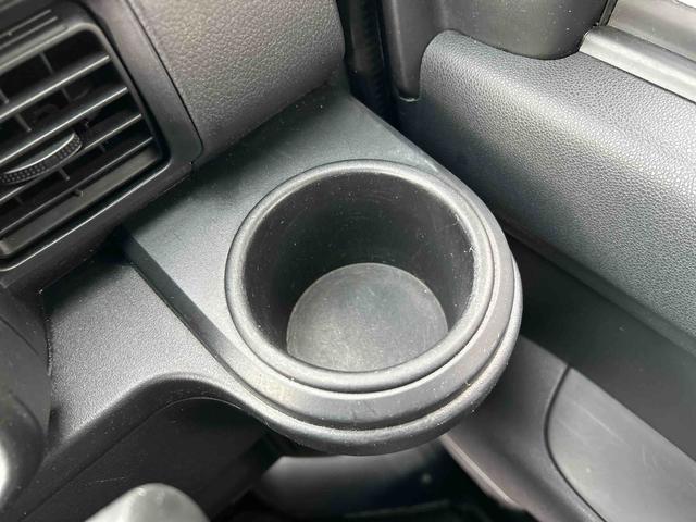 ハイゼットカーゴ デラックス　ＥＴＣ車載器　リヤベンチシート　保証　まごころ保証　１年間・走行距離無制限付き　リヤベンチシート　前席パワーウインドウ　キーレスエントリー　ＥＴＣ車載器　リヤソナーセンサー　ＡＭ／ＦＭラジオ　エアコン（20枚目）