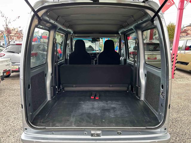 ハイゼットカーゴ デラックス　ＥＴＣ車載器　リヤベンチシート　保証　まごころ保証　１年間・走行距離無制限付き　リヤベンチシート　前席パワーウインドウ　キーレスエントリー　ＥＴＣ車載器　リヤソナーセンサー　ＡＭ／ＦＭラジオ　エアコン（25枚目）