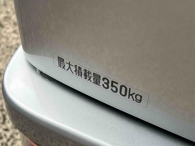 ハイゼットカーゴ デラックス　ＥＴＣ車載器　リヤベンチシート　保証　まごころ保証　１年間・走行距離無制限付き　リヤベンチシート　前席パワーウインドウ　キーレスエントリー　ＥＴＣ車載器　リヤソナーセンサー　ＡＭ／ＦＭラジオ　エアコン（31枚目）