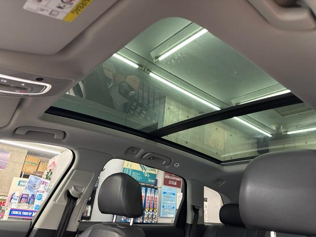 Ｑ７ ２．０ＴＦＳＩクワトロ　パノラマルーフ　７人乗り　純正ナビ　フルセグ　ＢＴ　ＵＳＢ　全方位モニター　レーダークルーズコントロール衝突軽減ブレーキ　レーンキープアシスト　コーナーセンサー　パワーバックドア本革シート（22枚目）
