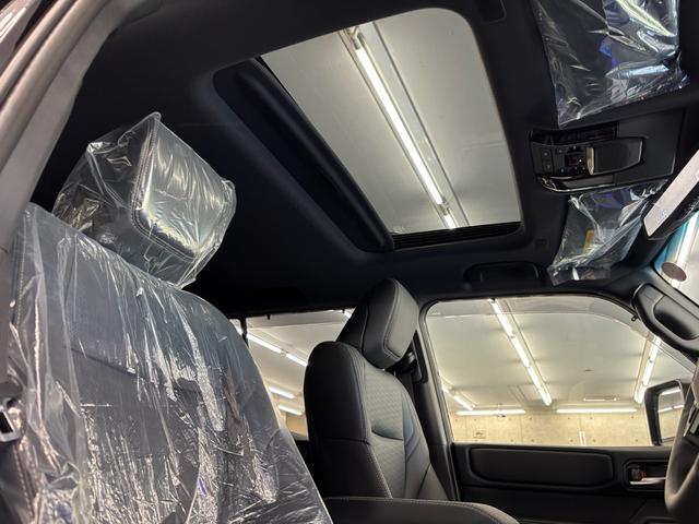 ランドクルーザー２５０ ＶＸ　トヨタチームメイト　丸目ヘッドランプ　サンルーフ　黒革シート　デジタルインナーミラー　フロアマット　サイドバイザー（2枚目）