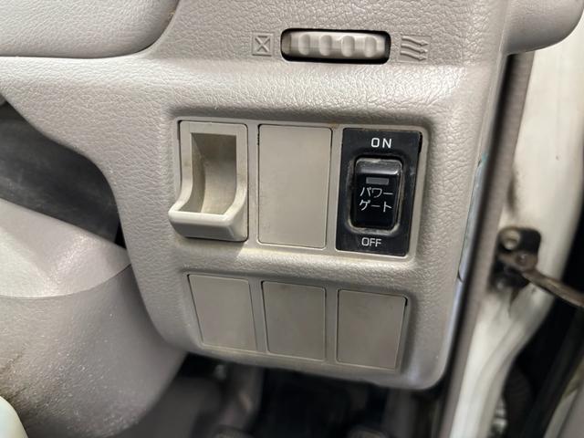 ダイナトラック 1.5トラック 垂直パワーゲート ダブルタイヤ(7枚目)