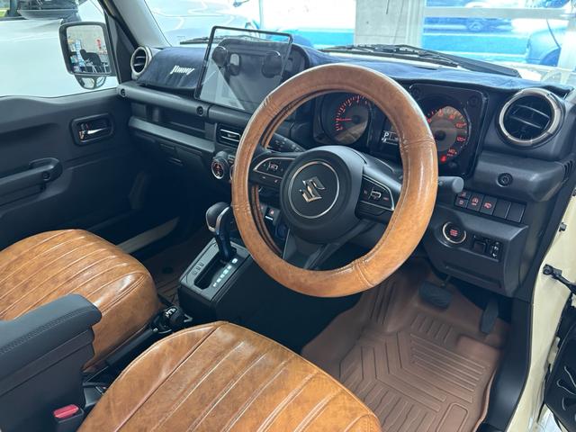 ジムニー ＸＣ　４ＷＤ　ターボ　セーフティサポート　禁煙車　コーナーセンサー　スマートキー　ＬＥＤヘッド　クルコン　オートハイビーム　シートカバー（4枚目）