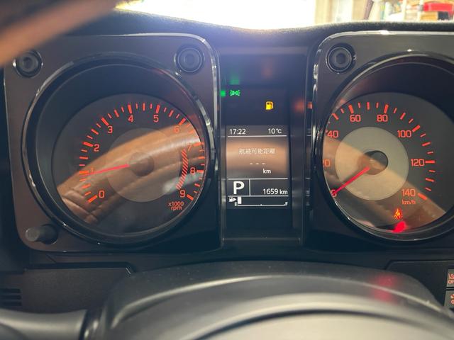 ジムニー ＸＣ　４ＷＤ　ターボ　セーフティサポート　禁煙車　コーナーセンサー　スマートキー　ＬＥＤヘッド　クルコン　オートハイビーム　シートカバー（9枚目）