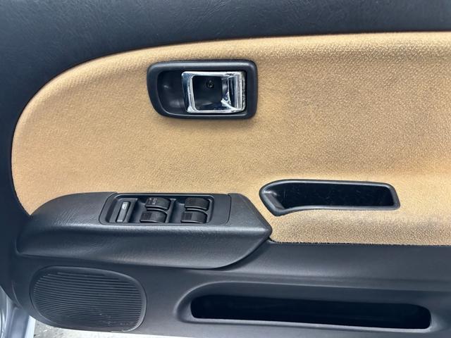 ミラジーノ ジーノ　キーレス　エアコン　パワーウィンドア　パワーステアリング　運転席エアバック（4枚目）