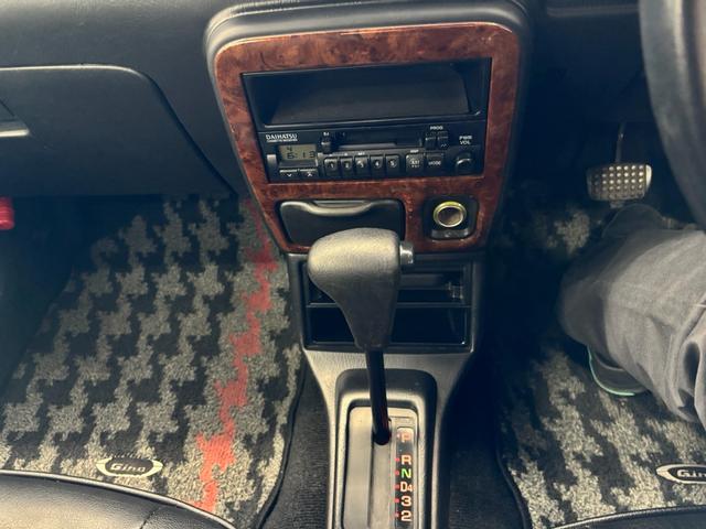 ミラジーノ ジーノ　キーレス　エアコン　パワーウィンドア　パワーステアリング　運転席エアバック（10枚目）