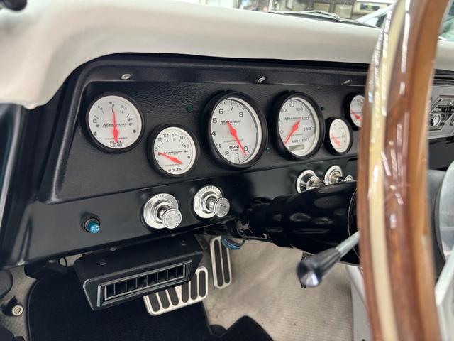 シボレーノーバ エアサス ホワイトレザー フルカスタム(10枚目)