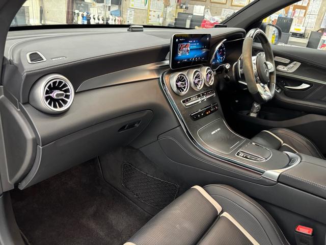 GLC GLC63 S 4マチック+クーペ ディーラー記憶簿!AMGパフォーマンスパッケージ・カーボンローター&ゴールドキャリパー&パフォーマンスシート サンルーフ レーダーセーフティパッケージ(20枚目)