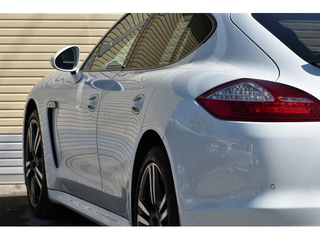 パナメーラ ベースグレード　ベージュレザー　シートヒーター　２２インチアルミホイール　パワーバックドア　Ｖ６エンジン（16枚目）