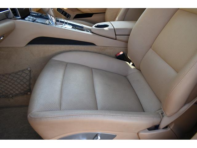 パナメーラ ベースグレード　ベージュレザー　シートヒーター　２２インチアルミホイール　パワーバックドア　Ｖ６エンジン（29枚目）