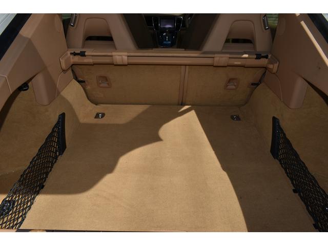 パナメーラ ベースグレード　ベージュレザー　シートヒーター　２２インチアルミホイール　パワーバックドア　Ｖ６エンジン（34枚目）