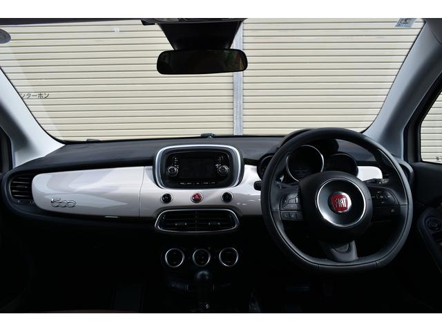 ５００Ｘ ポップスター　プラス　ワンオーナー車　グレージュ　ブラウンレザー　シートヒーター　バックカメラ　純正オーディオ　Ｂｌｕｅｔｏｏｔｈ　アルファロメオディーラーにて前回法定整備（8枚目）