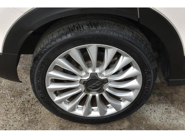 ５００Ｘ ポップスター　プラス　ワンオーナー車　グレージュ　ブラウンレザー　シートヒーター　バックカメラ　純正オーディオ　Ｂｌｕｅｔｏｏｔｈ　アルファロメオディーラーにて前回法定整備（25枚目）