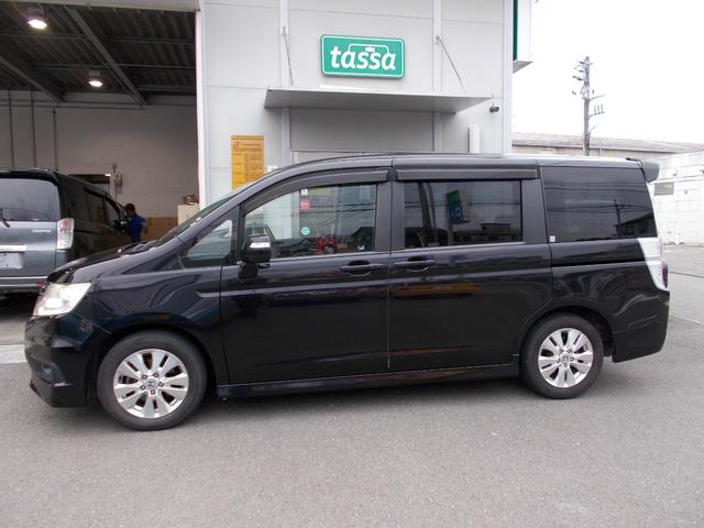 ステップワゴンスパーダ Ｚ　車検２年付き☆純正ＨＤＤナビ☆フリップダウンモニター☆バックカメラ☆アラウンドビュー☆両側パワースライドドア☆地デジＴＶ☆ＥＴＣ☆３列シ－ト☆キーフリー☆ＤＶＤ再生☆禁煙車（6枚目）