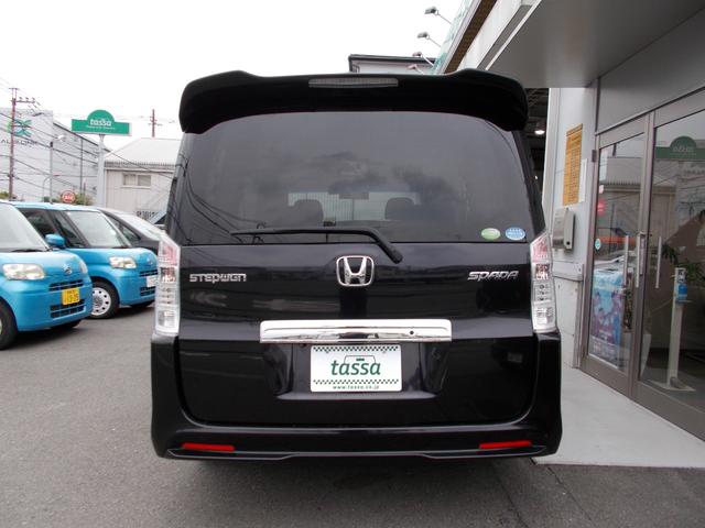 ステップワゴンスパーダ Ｚ　車検２年付き☆純正ＨＤＤナビ☆フリップダウンモニター☆バックカメラ☆アラウンドビュー☆両側パワースライドドア☆地デジＴＶ☆ＥＴＣ☆３列シ－ト☆キーフリー☆ＤＶＤ再生☆禁煙車（9枚目）