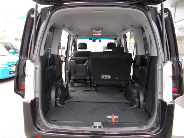 ステップワゴンスパーダ Ｚ　車検２年付き☆純正ＨＤＤナビ☆フリップダウンモニター☆バックカメラ☆アラウンドビュー☆両側パワースライドドア☆地デジＴＶ☆ＥＴＣ☆３列シ－ト☆キーフリー☆ＤＶＤ再生☆禁煙車（37枚目）