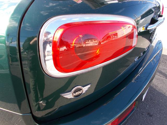 ＭＩＮＩ クーパー　クラブマン　車検２年付き☆ワンオーナー☆純正ＨＤＤナビ☆Ｂｌｕｅｔｏｏｔｈ☆ターボ☆ＡＵＴＯエアコン☆アイスト☆オートライト☆クルーズコントロール☆ＡＵＸ端子☆スマートキー☆ＥＴＣ付き☆ＵＳＢ☆禁煙車☆（17枚目）