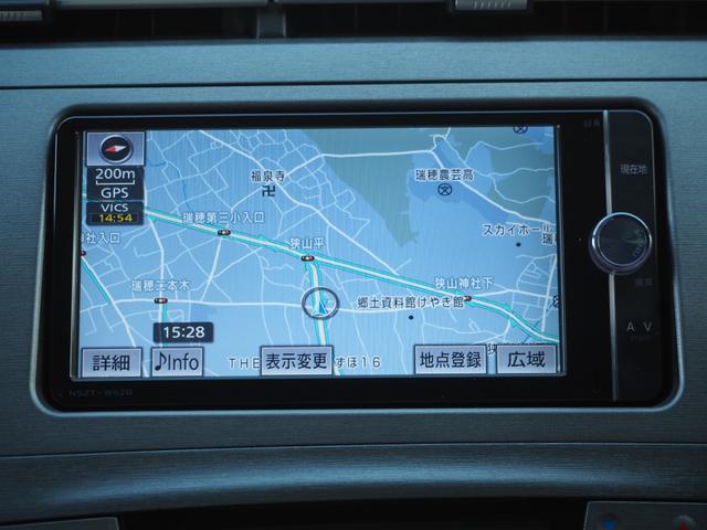 プリウス Ｓ　ホワイトパールクリスタルシャイン　純正ナビＴＶ　ＣＤ／ＤＶＤ　Ｂｌｕｅｔｏｏｔｈ　バックカメラ　ＥＴＣ　毎年ディーラー点検記録簿　電動コーナーポール　取説　スペアキー　ＨＩＤ　踏み違い加速抑制システム（41枚目）