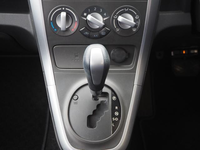 スプラッシュ ベースグレード　ナビＴＶ　バックカメラ　ミュージックキャッチャー　ＣＤ／ＤＶＤ　ＥＴＣ　純正１５インチアルミホイール＆フロアマット　電動格納ミラー　キーレス　取説　点検記録簿　人気色カシミールブルーメタリック４（15枚目）