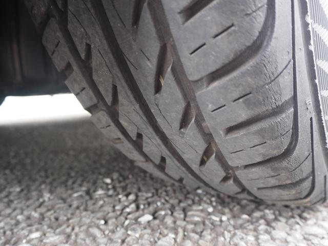 スプラッシュ ベースグレード　ナビＴＶ　バックカメラ　ミュージックキャッチャー　ＣＤ／ＤＶＤ　ＥＴＣ　純正１５インチアルミホイール＆フロアマット　電動格納ミラー　キーレス　取説　点検記録簿　人気色カシミールブルーメタリック４（64枚目）