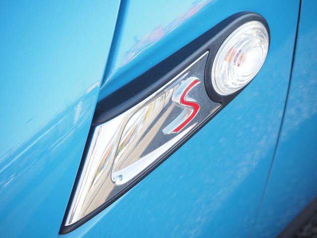 MINI クーパーS クラブマン 希少色カイトブルー 走行29800km ウルトラスエードステアリング パドルシフト KENWOODナビ アームレスト 後期モデル HID 純正16インチAW ターボ ETC 取説 記録簿 スぺアキー(18枚目)