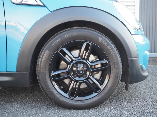 MINI クーパーS クラブマン 希少色カイトブルー 走行29800km ウルトラスエードステアリング パドルシフト KENWOODナビ アームレスト 後期モデル HID 純正16インチAW ターボ ETC 取説 記録簿 スぺアキー(79枚目)