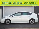 ホワイトパール　純正ナビＴＶ　ＣＤ／ＤＶＤ　Ｂｌｕｅｔｏｏｔｈ　バックカメラ　ＥＴＣ　電動コーナーポール　新車時から毎年ディーラー点検記録簿有　取扱説明書　スペアキー　ＨＩＤ　踏み違い加速抑制システム