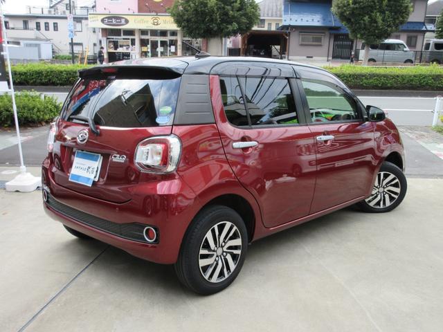 ワンオーナ−！禁煙車！外装は目立つ傷もなく艶もありピカピカ☆です！