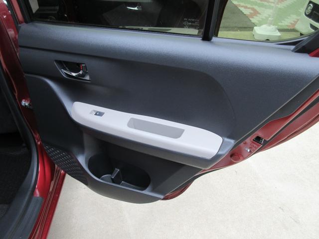 右リアドア内張りも綺麗です☆