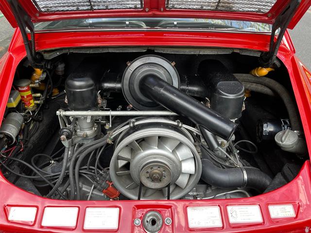 ９１１ ９１１　１９６５ｙ　エンジンＯＨ　内外装レストア済み（4枚目）