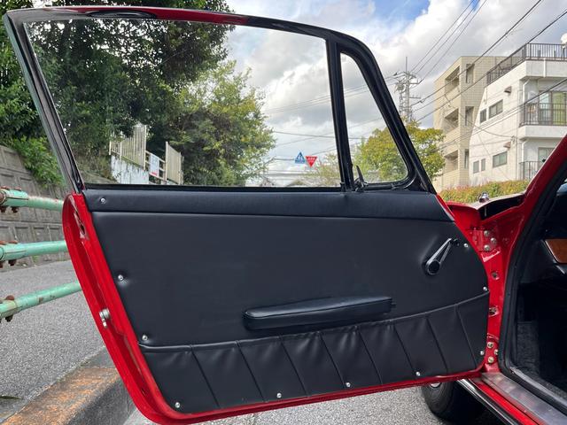 ９１１ ９１１　１９６５ｙ　エンジンＯＨ　内外装レストア済み（14枚目）