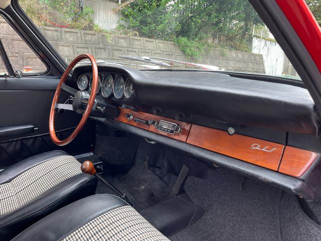 ９１１ ９１１　１９６５ｙ　エンジンＯＨ　内外装レストア済み（22枚目）