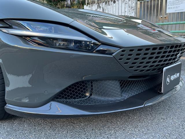 ローマスパイダー ベースグレード　ＯＰ７７９　カーボンフロントスポイラー＆リアディフューザー＆シルカバー　スポークエクゾースト　ＬＥＤカーボンステアリング　マグネライドショックアブソーバー　２０インチ鍛造ダイヤモンドカットＡＷ（3枚目）