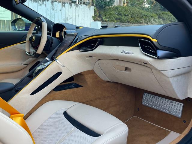 ローマスパイダー ベースグレード　ＯＰ７７９　カーボンフロントスポイラー＆リアディフューザー＆シルカバー　スポークエクゾースト　ＬＥＤカーボンステアリング　マグネライドショックアブソーバー　２０インチ鍛造ダイヤモンドカットＡＷ（25枚目）