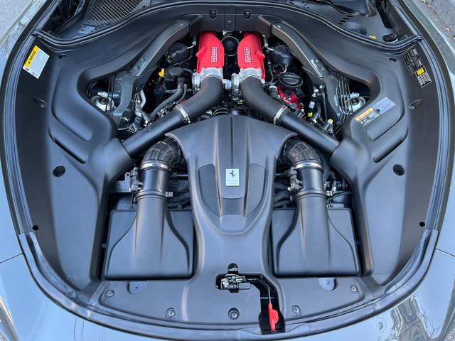 ローマスパイダー ベースグレード　ＯＰ７７９　カーボンフロントスポイラー＆リアディフューザー＆シルカバー　スポークエクゾースト　ＬＥＤカーボンステアリング　マグネライドショックアブソーバー　２０インチ鍛造ダイヤモンドカットＡＷ（29枚目）