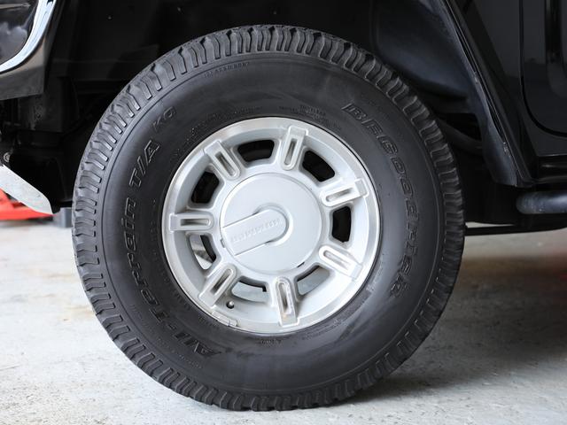 タイプG 正規ディーラー車 スムーズ加工黒塗装バンパー&フェンダー 純正17インチAW クロームアンダーカバー メッシュグリル フューエルドア LEDテール 後期ドアミラー クロームフック(19枚目)