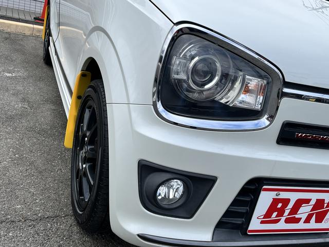 アルトワークス ベースグレード　インタークーラーターボ　４ＷＤ　５速マニュアルミッション　純正レカロシート　ＨＩＤオートヘッドライト　純正１５インチアルミホイール（19枚目）