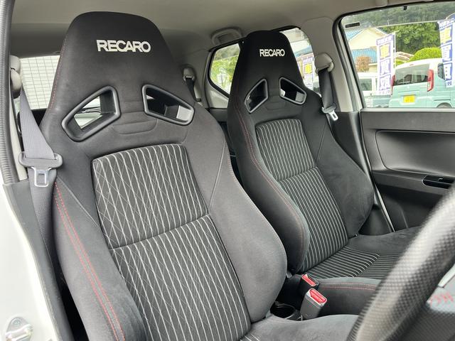 アルトワークス ベースグレード　インタークーラーターボ　４ＷＤ　５速マニュアルミッション　純正レカロシート　ＨＩＤオートヘッドライト　純正１５インチアルミホイール（28枚目）