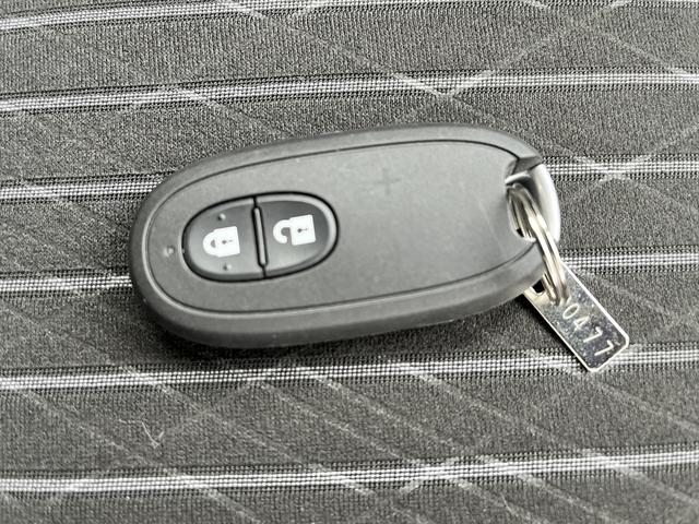 アルトワークス ベースグレード　インタークーラーターボ　４ＷＤ　５速マニュアルミッション　純正レカロシート　ＨＩＤオートヘッドライト　純正１５インチアルミホイール（38枚目）