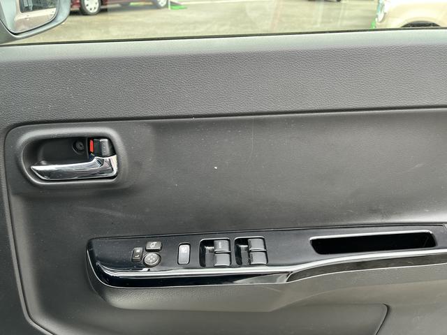 アルトワークス ベースグレード　インタークーラーターボ　４ＷＤ　５速マニュアルミッション　純正レカロシート　ＨＩＤオートヘッドライト　純正１５インチアルミホイール（41枚目）