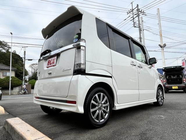 Ｎ－ＢＯＸカスタム Ｇ　ＳＳパッケージ　あんしんパッケージ　レーダーブレーキ　両側パワースライドドア　ＨＩＤオートヘッドライト　社外１４インチアルミホイール　アイドリングストップ　プッシュスタート　キーフリー（52枚目）